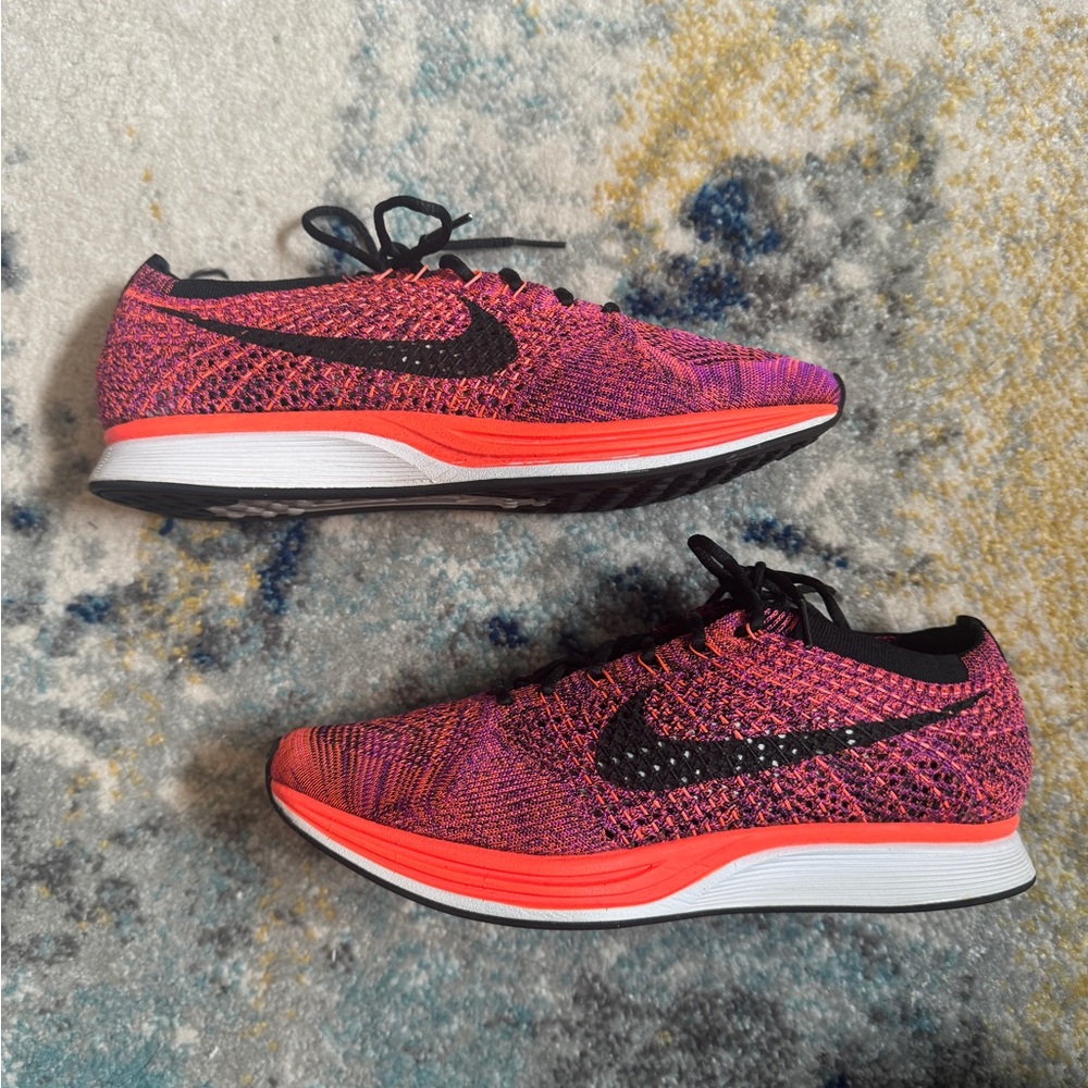 Nike Women’s Flyknit Racers